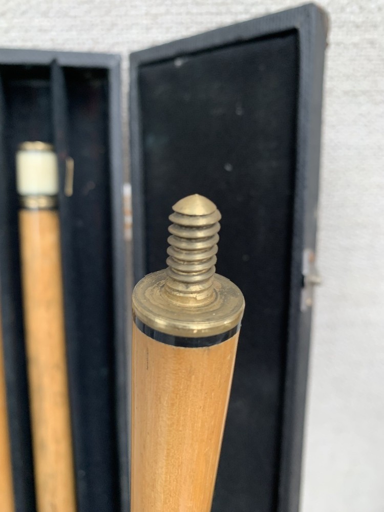 vintage pool cue stick with case