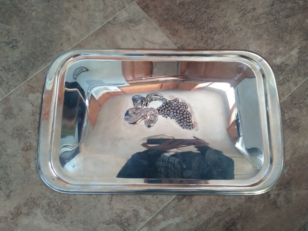 Vintage Silver Plate Serving Dish Lid 15 x 9 Inches Grape Handle