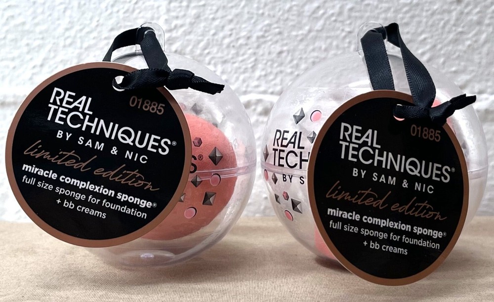 2 Real Techniques Miracle Complexion 3in1 blending Makeup Foundation bb Sponge