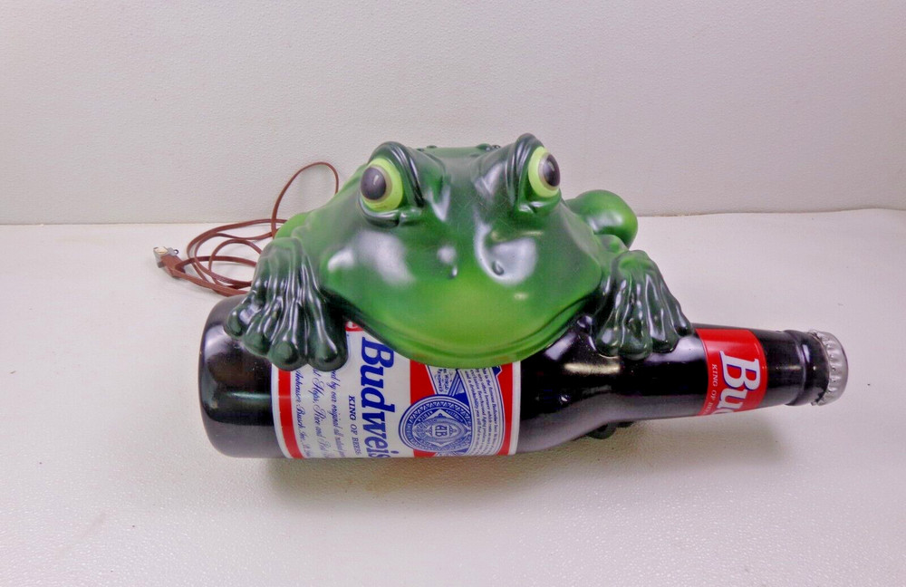 Vintage 1995 Budweiser Bullfrog Motion Sensor talking lighted sign