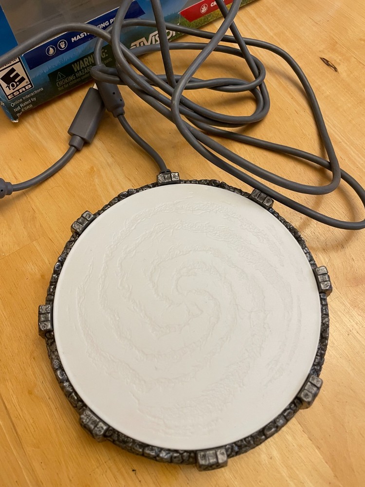 XBox 360 player with kinect sensor bar, 4 complete starter pack sets, PLUS