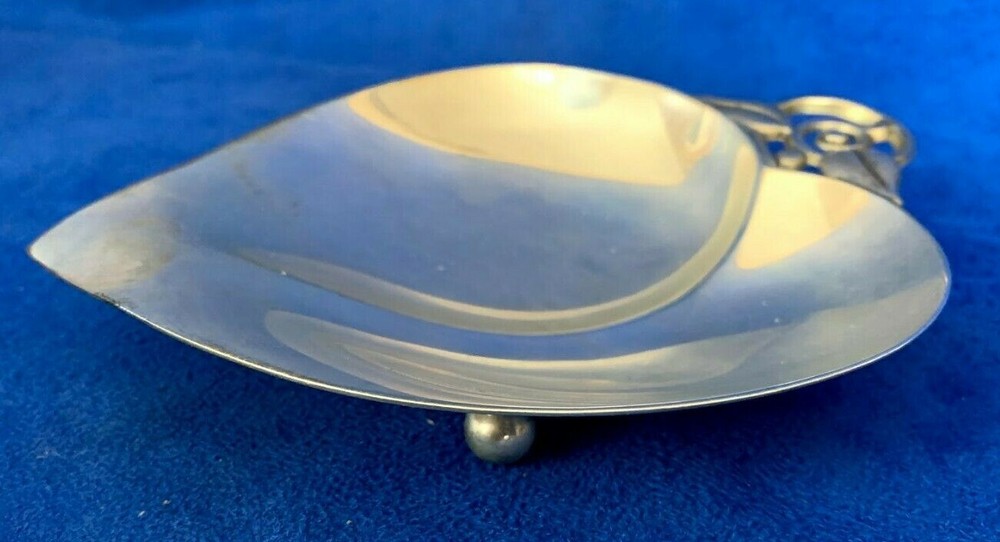Vintage Tiffany & Co. Makers Sterling Silver Leaf Candy / Nut Dish / Bowl