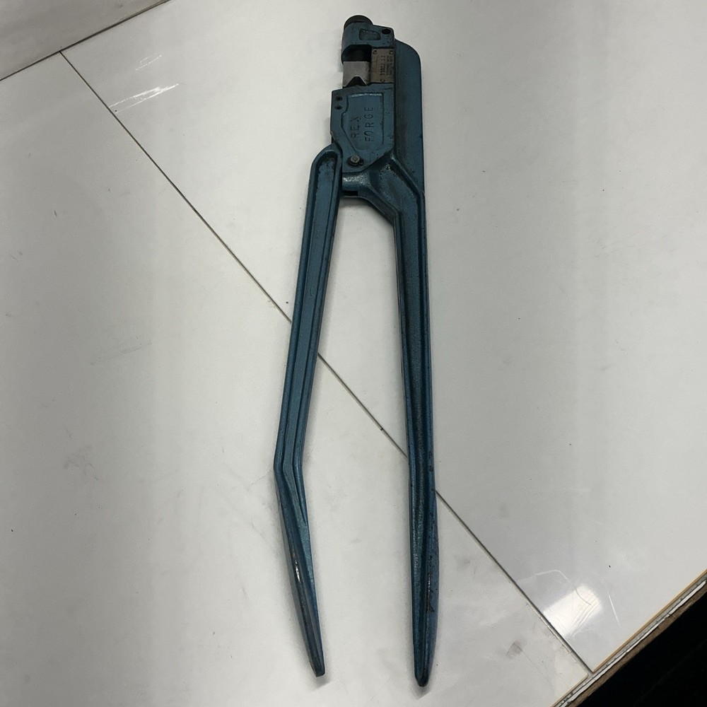 Ilsco MT-25 Manual Compression Tool. X-032