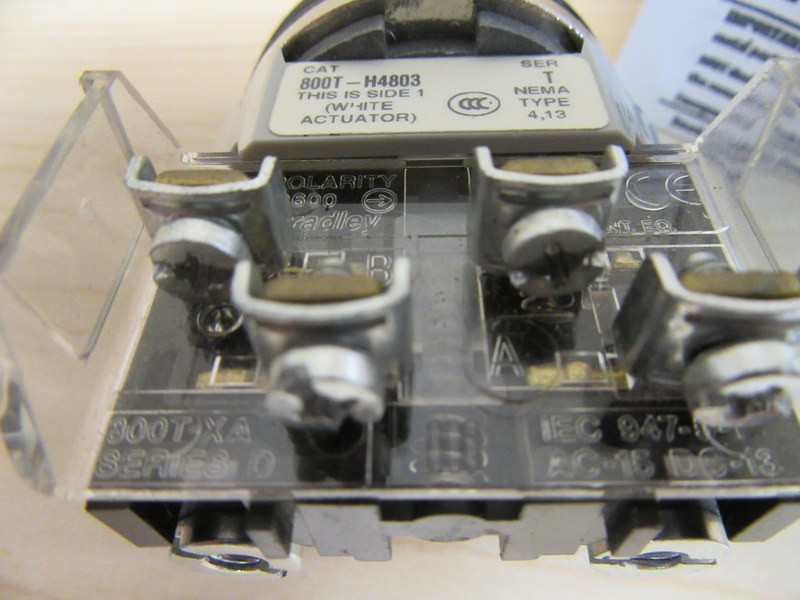 Allen Bradley 800T-H4803A Selector Switch
