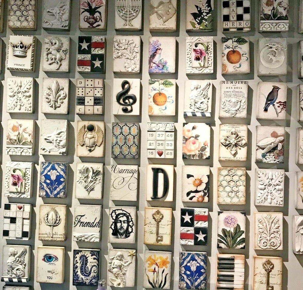Sid Dickens Memory Tile Wall Hanger - Box of 12