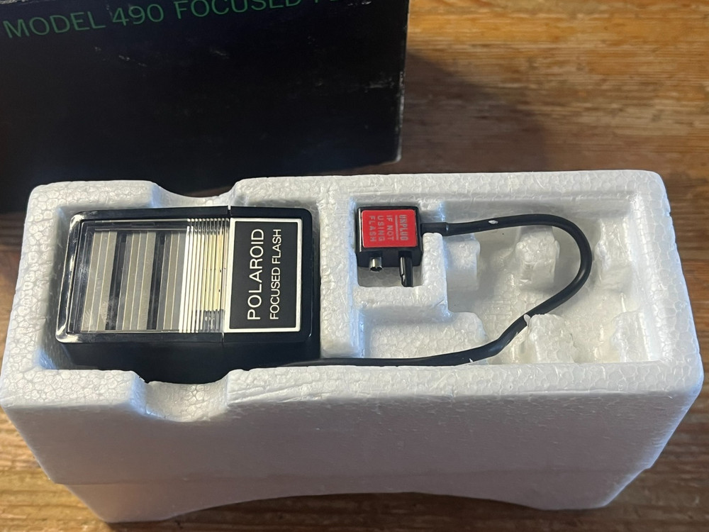 Vintage Polaroid Focused Flash Model #490 with Original Box