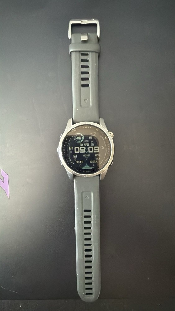 Garmin fenix 7S GPS Watch - Silver/Graphite