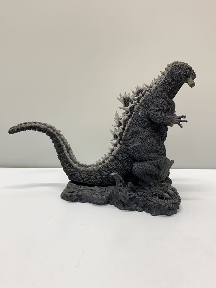X PLUS Figure