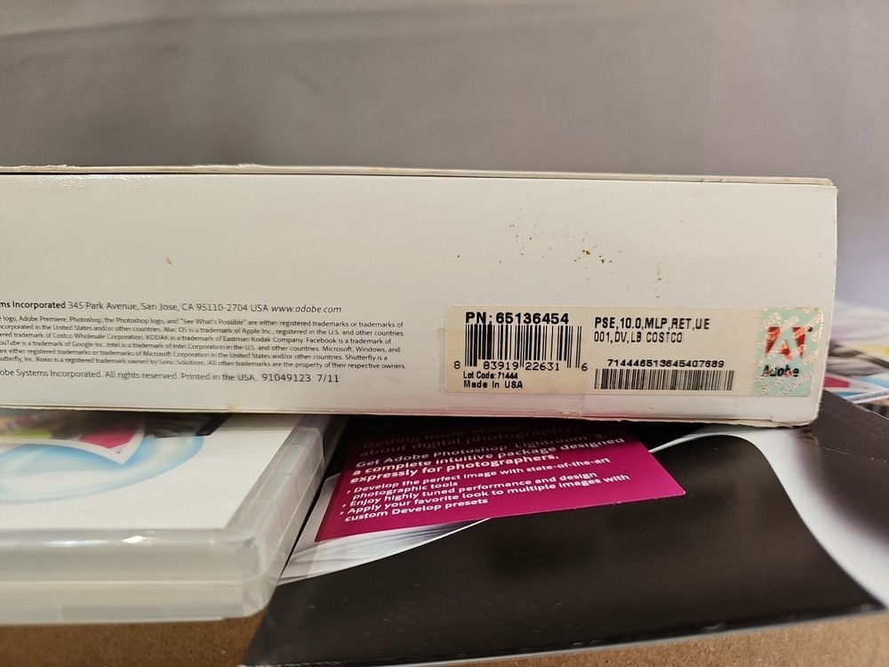 Adobe Photoshop Elements 10 (Open Box Never Use)