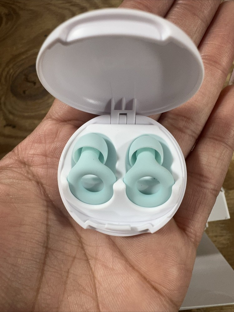 Loop Quiet 2 Ear Plugs Ultra Comfy Mint Color Open Box