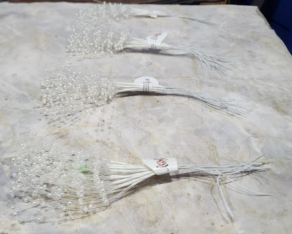 Pearl Sticks 15 per pack White