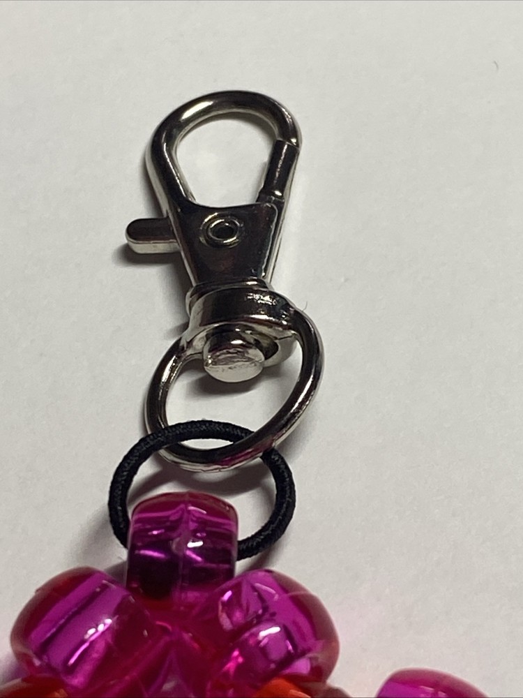 Red and Pink Kandi Star Keychain