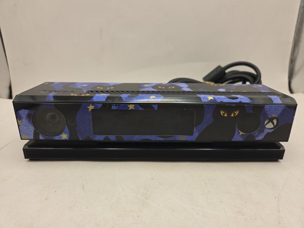 Microsoft Xbox One Kinect Sensor Motion Camera Model 1520 W/ Custom Cat vinyl