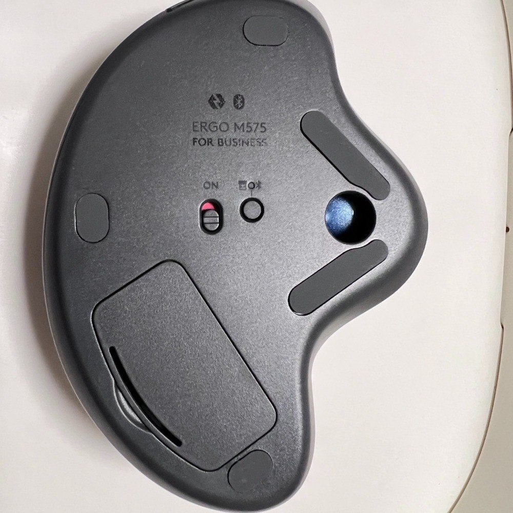 Logitech Ergo M575 Trackball - Comfort Thumb Control Programmable Buttons Black