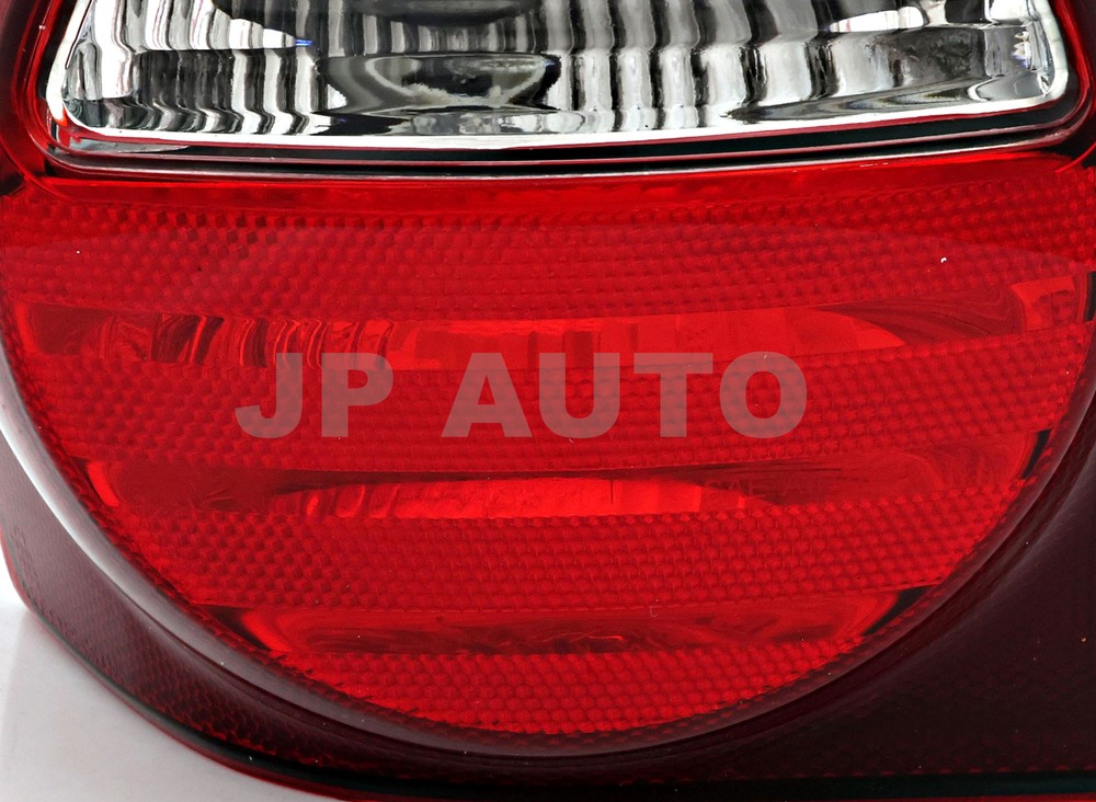 For 2005-2007 Jeep Liberty Tail Light Driver Side