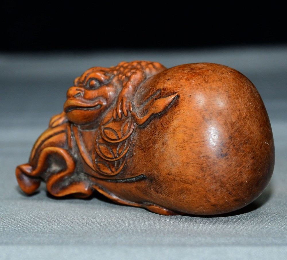 Exquisite Small Leaf Boxwood Golden Toad Handle