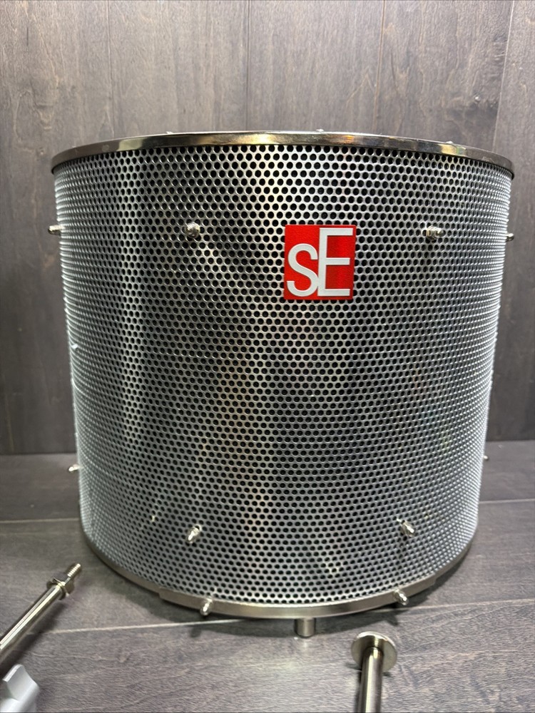 sE ELECTRONICS - RF Space Reflexion Filter Specialized Portable Acoustic Control