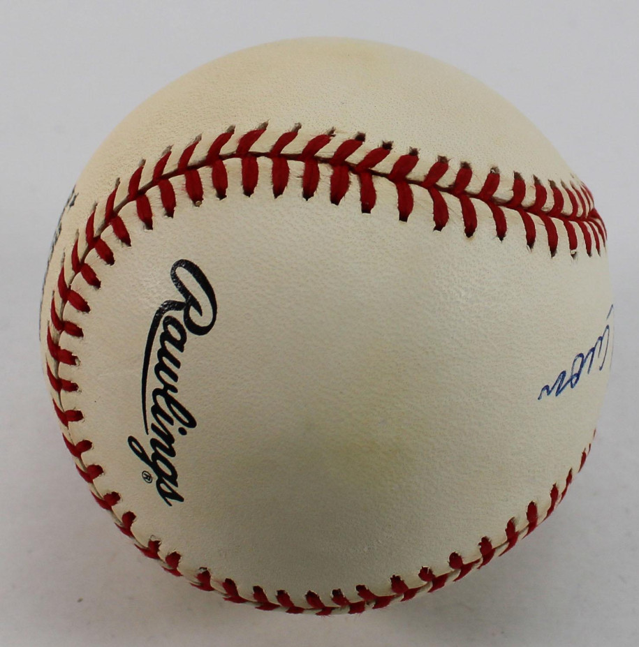 Hank Aaron Autographed/Signed ONL Baseball (PSA/DNA)