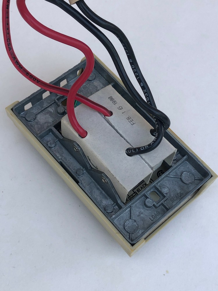 Jade Controls Line Voltage Thermostat