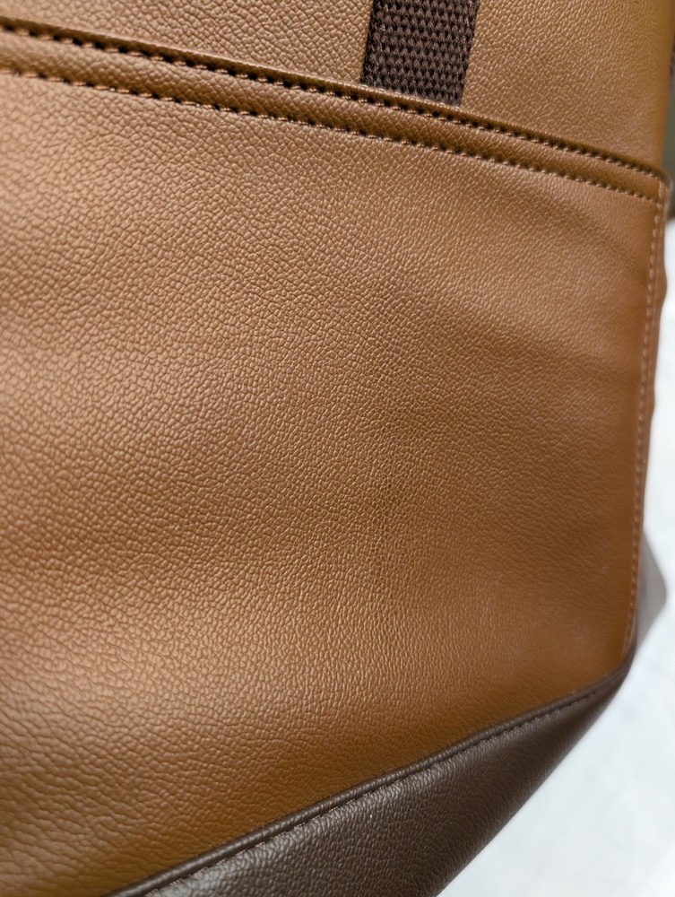 Tailfour Leather Dog Carrier, External Storage Pockets