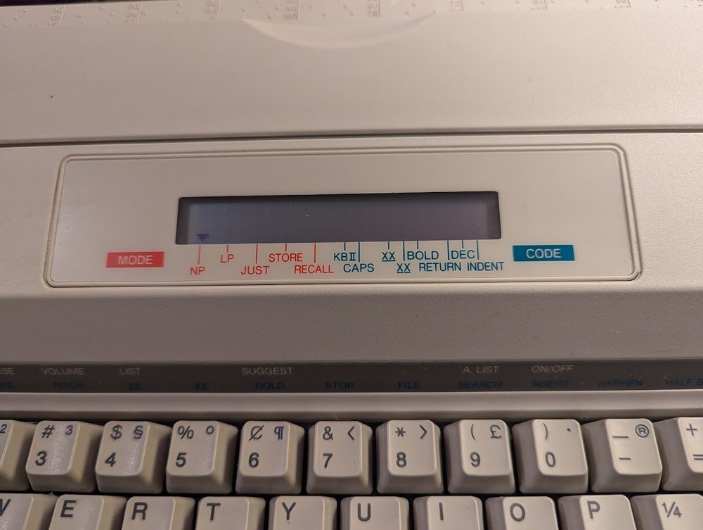 RARE! Olympia Carrera de Luxe MD - Electronic Typewriter - Clean / Tested!