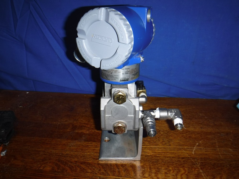 FOXBORO IDP10-A22D11F-L2 PRESSURE TRANSMITTER