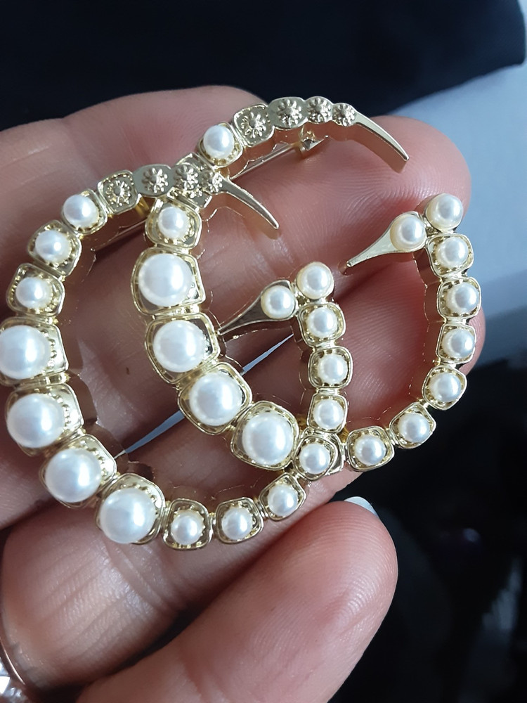 Vtg Cucci brooch pin gold  & Pearls