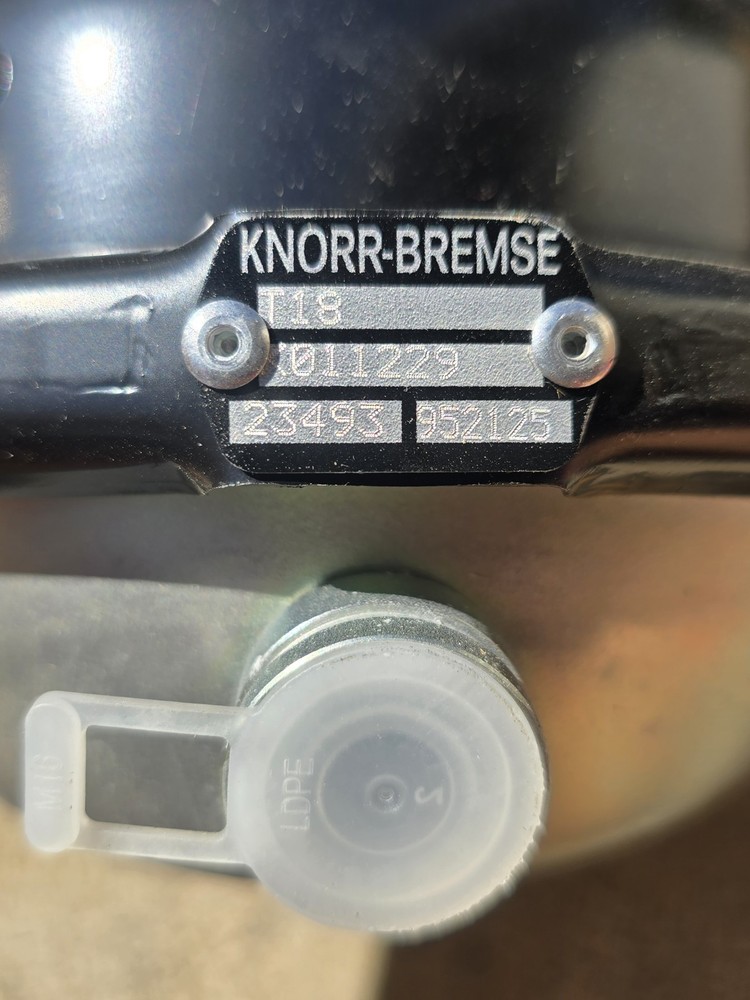 Bendix K028022 TYP-18 Brake Chamber (Disc)