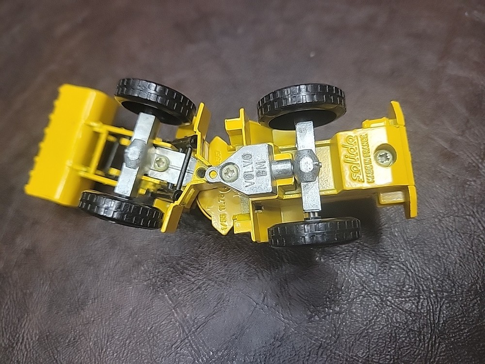 SOLIDO VOLVO FRONT LOADER #367 1:55 SCALE EXCELLENT CONDITION