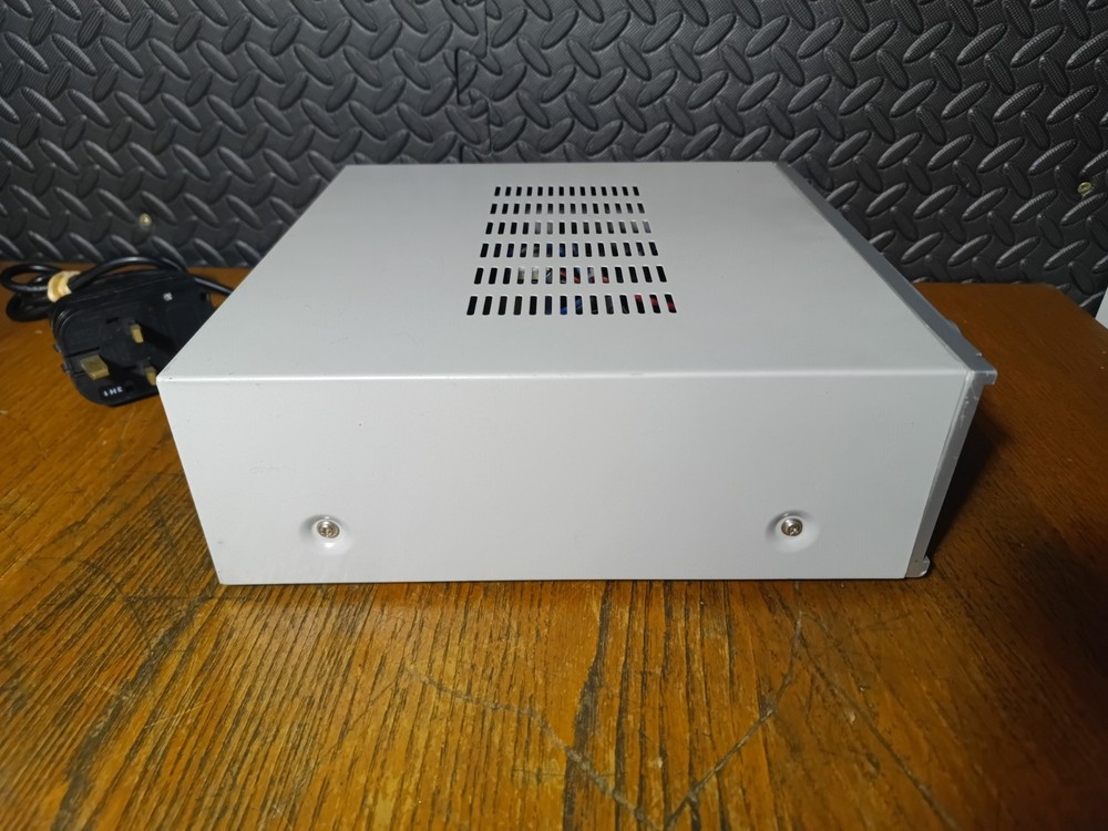 Skytronic Integrated Amplifier Hifi Separate With Karaoke Mic Inputs Working