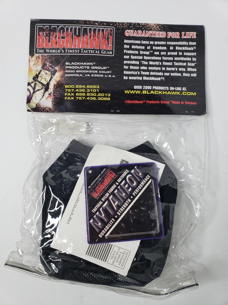BLACKHAWK Tactical Canteen / Strobe Combo - 50SC02BK - Black