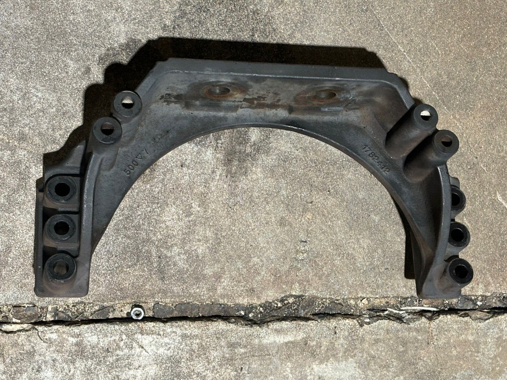 OEM Paccar MX-13 Diesel Engine Front Motor Mount 1782412