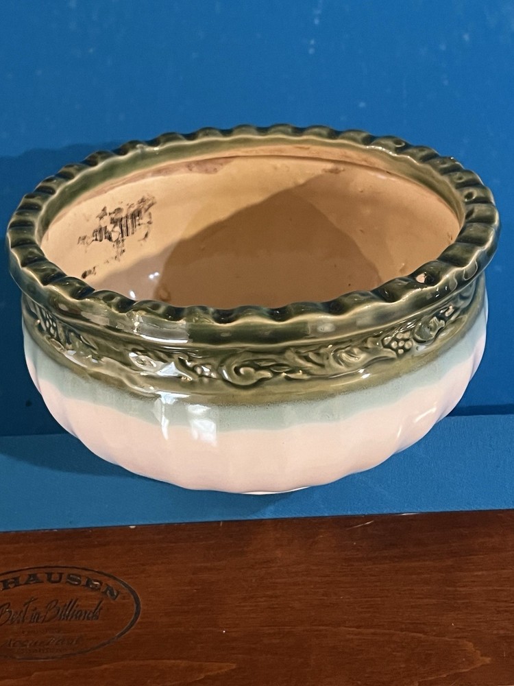 Arnel’s Flower & Vine Planter Bowl