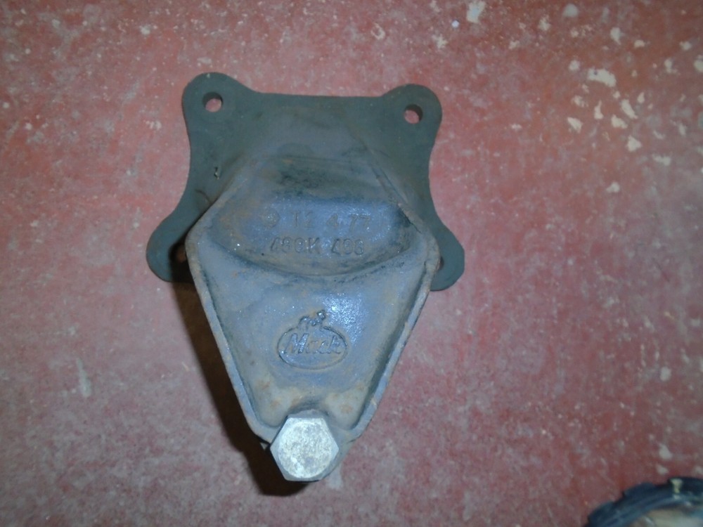 488K488 MACK SPRING HANGER T2 477