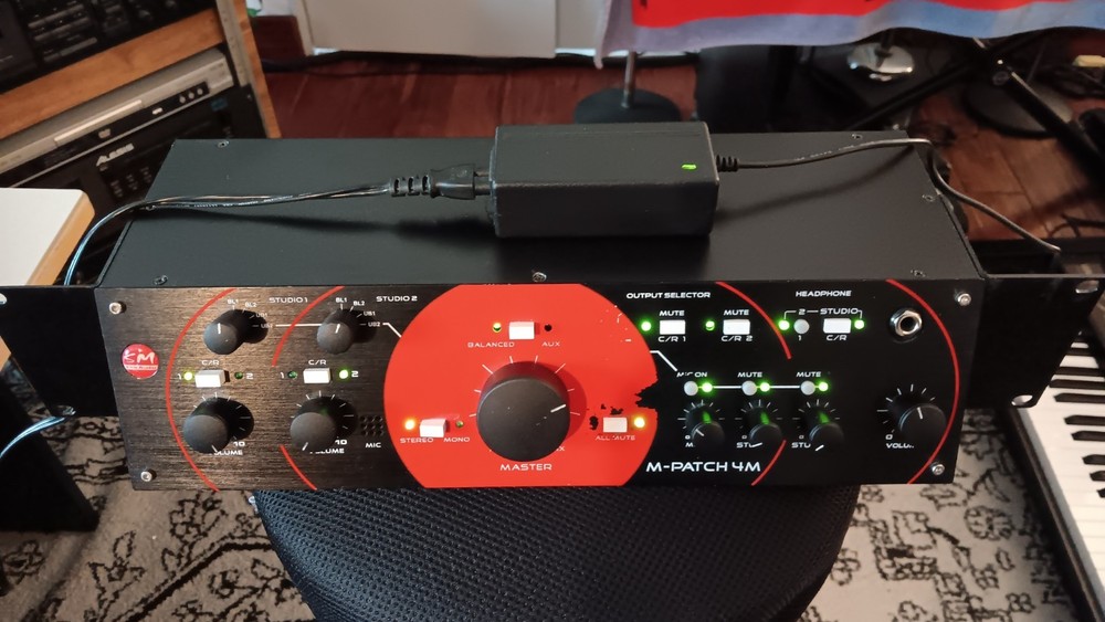 SM Pro Audio M-Patch 4M - Passive Monitor Controller with Talkback