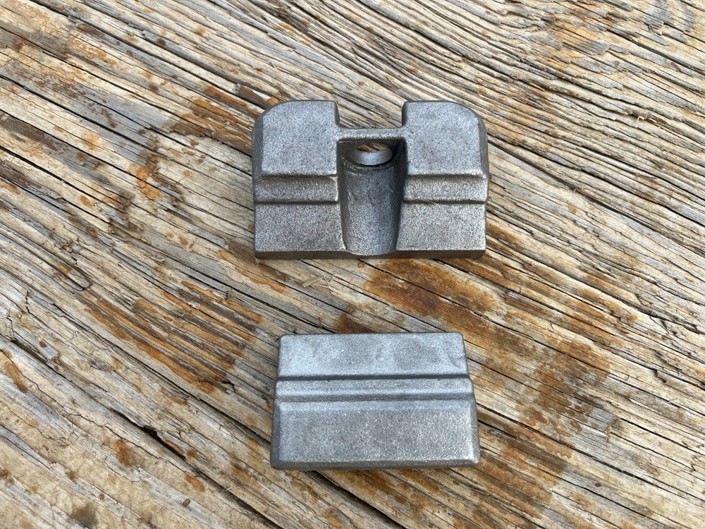 Class II Pallet Fork Blade Hook Set 4" Fork Tine Top & Bottom Hooks Cast Steel