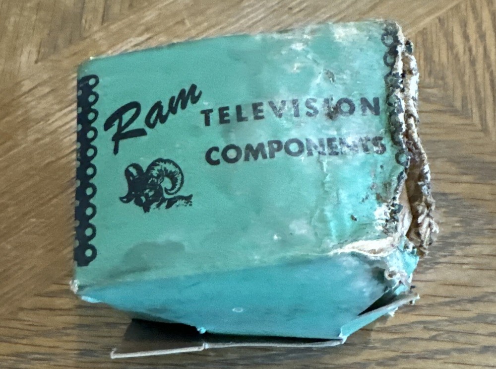 RAM TELEVISION COMPONENTS V404 Vintage Vertical Blocking Osc. Pri. sec 1:1.5 NOS
