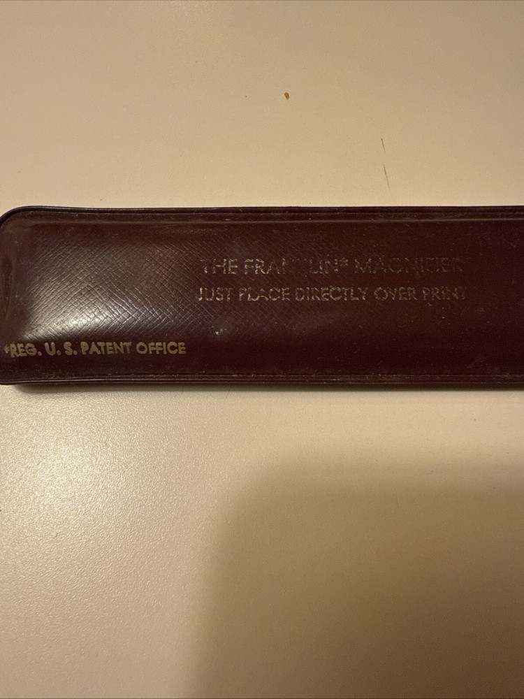THE FRANKLIN MAGNIFIER IN POUCH