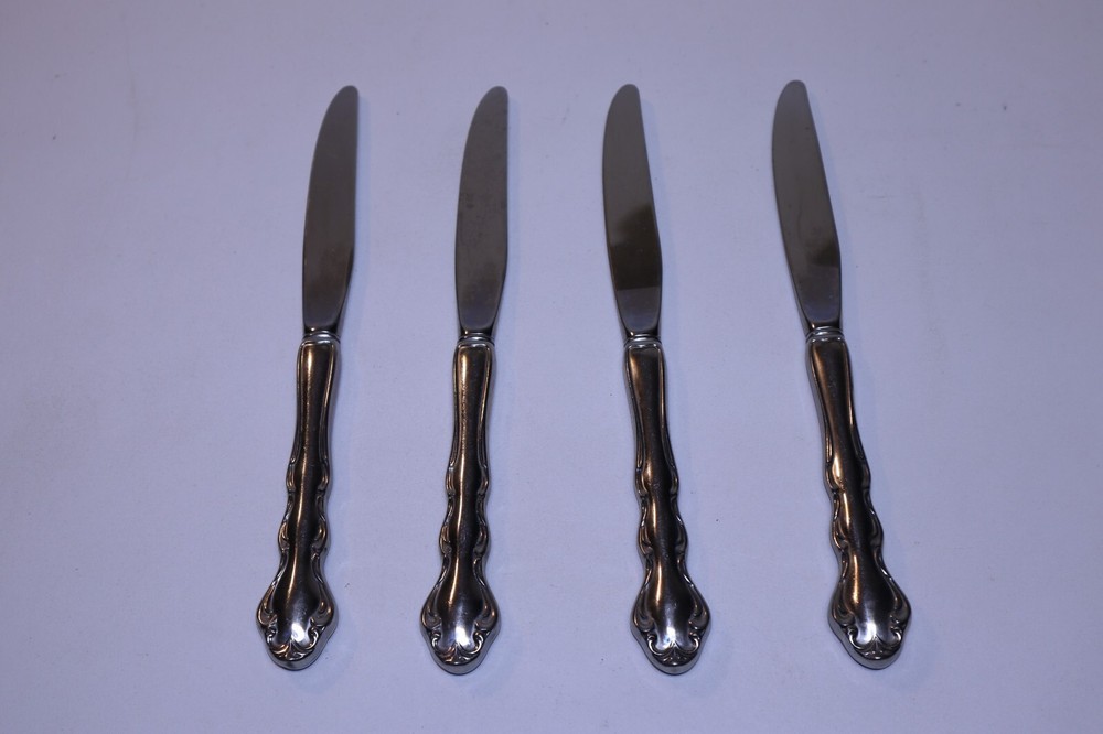 Reed And Barton REGENCY Stainless Flatware Replacements - 4 Dinner Knives 9"