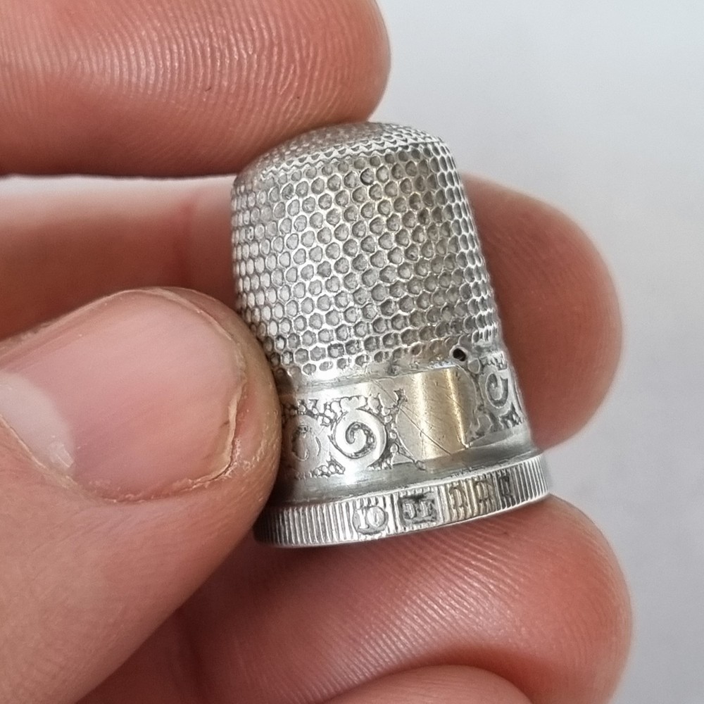 Vintage Solid Silver Thimble "Ilfracombe" Hallmarks Rubbed