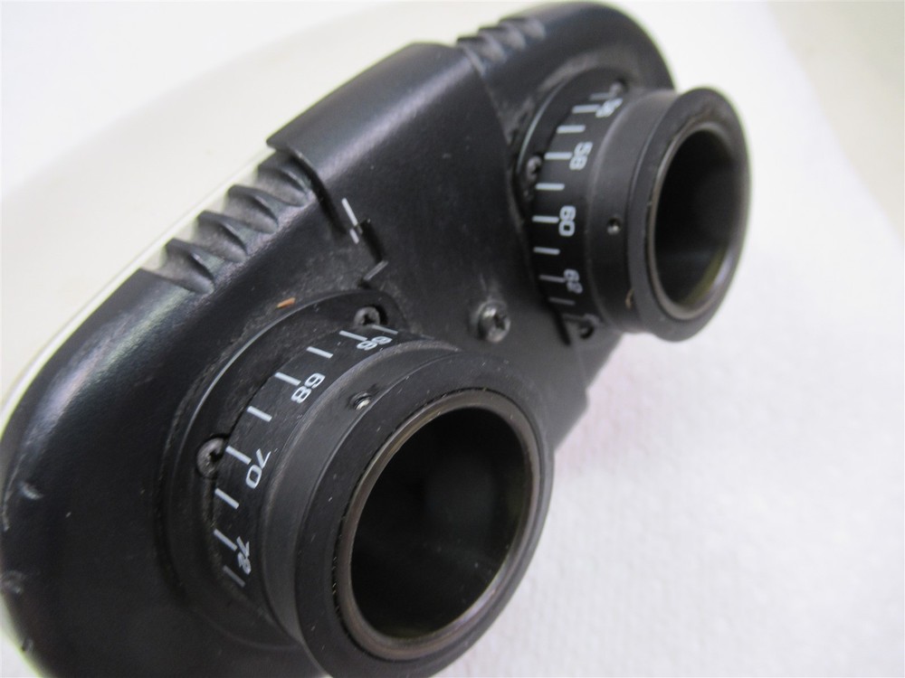 Leica CME Microscope Binocular Head with No Eyepieces
