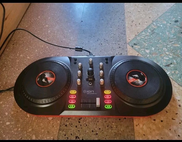 Ion Discover DJ Computer DJ System discovery pc mac usb