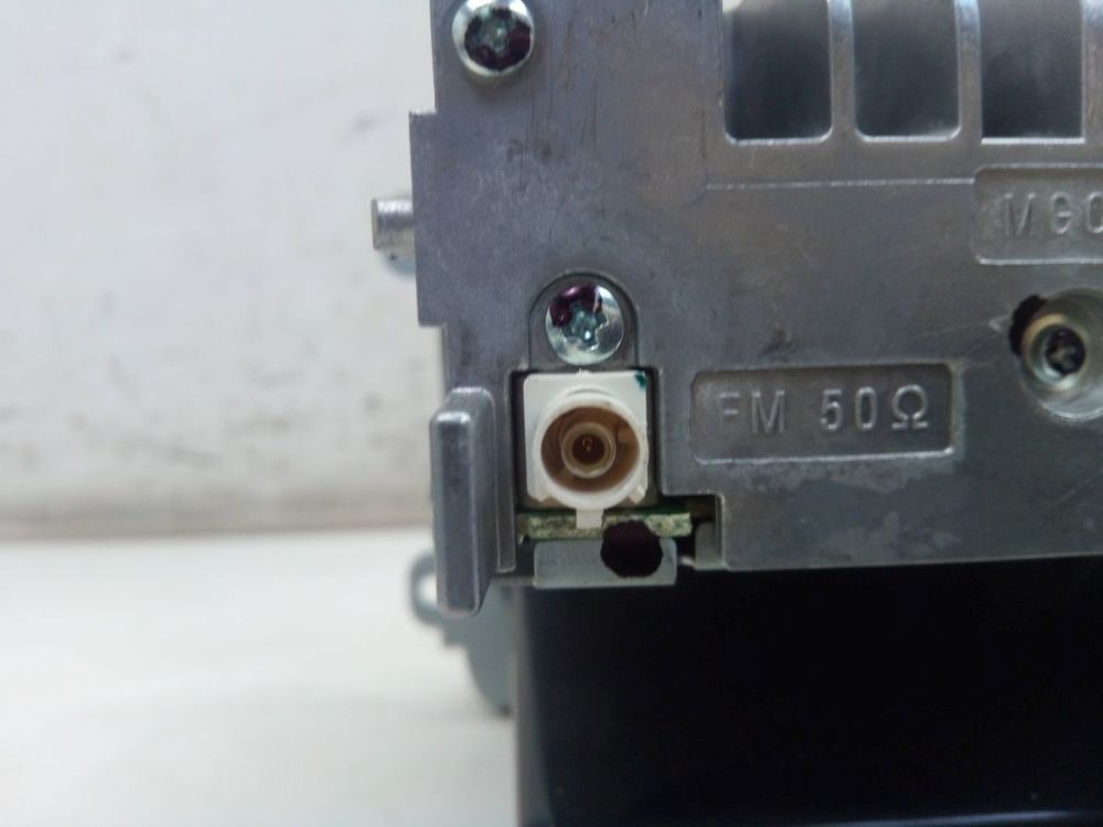 Radio/CD Combined Change * CODE Not Present. Compatible with VW POLO V (6C1)