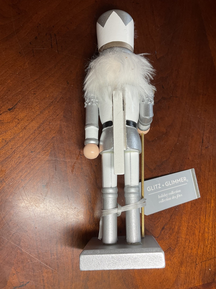 Glitz And Glimmer NUTCRACKER SILVER WHITE NWT