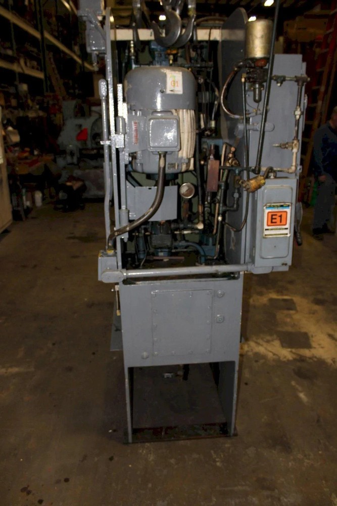 10 TON DENSON HYDRAULIC PRESS WITH 6 STATION ROTARY TABLE
