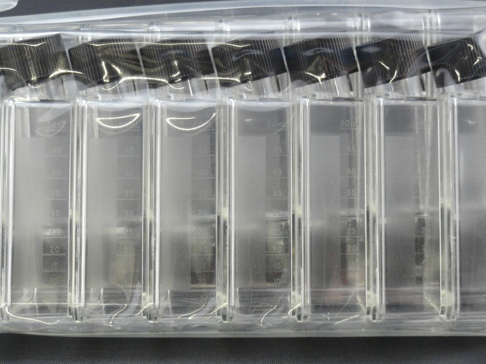 20 Corning 25cm² Cell Culture Flasks 3055 Angled Neck Triangular Sterile Treated