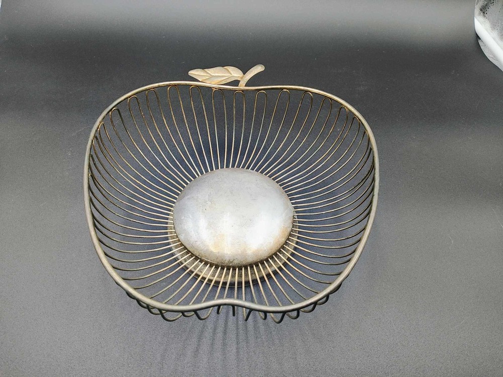 Vintage Silverplate Apple Design Wire Fruit Basket