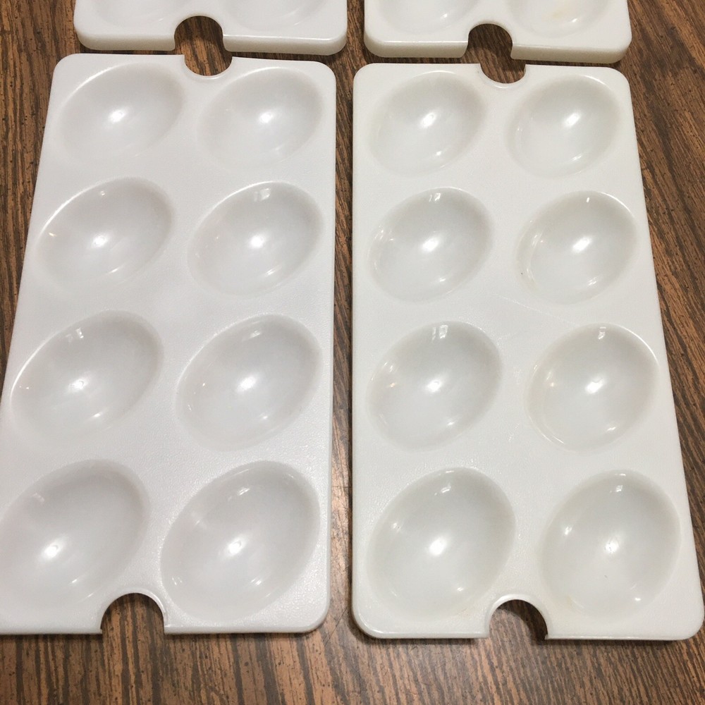 TUPPERWARE 4 Egg Inserts For DEVILED EGG KEEPER Easter Eggs -Excellent Condition