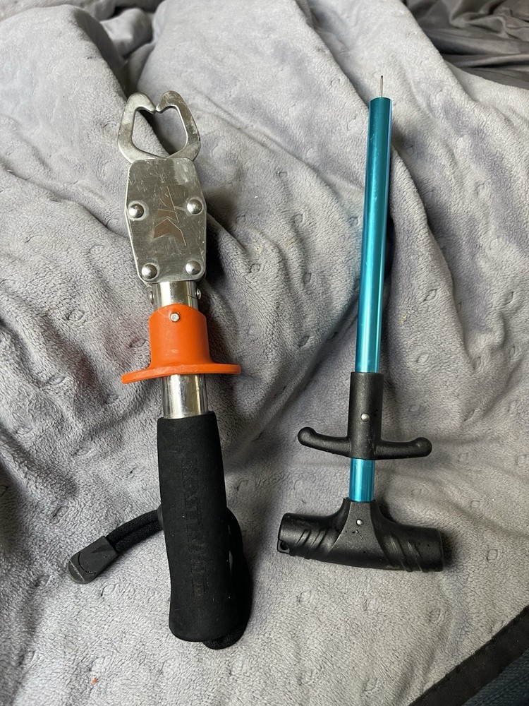 Fishing Hook Remover Tool Silver Black Orange Handle Handheld Hook Removal