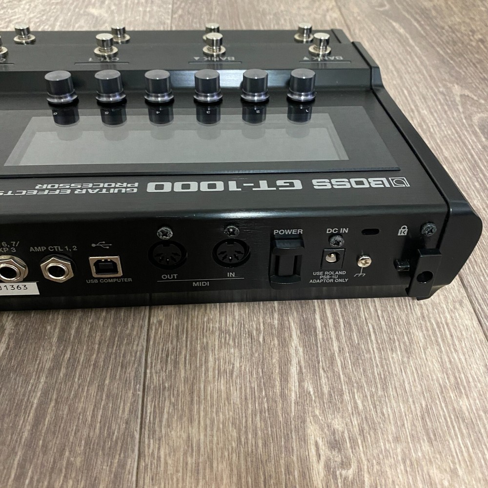 Boss GT-1000 Guitar Effects Processor Multi-Effects Pedal ※With / Adapter & Case